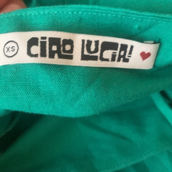 CIAO LUCIA! Corina Top Emerald xs cropped flowy tie neck classic elegant boho - Picture 8 of 12